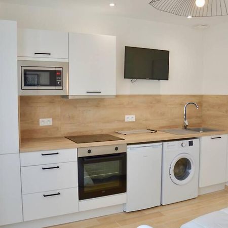 Superbe Studio Idealement Situe ! Avoine Exterior foto